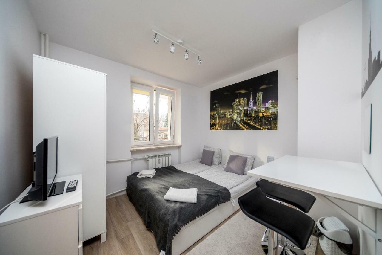 6 Cities Rooms Warsaw Exterior photo