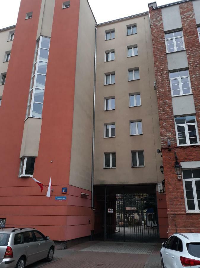 6 Cities Rooms Warsaw Exterior photo